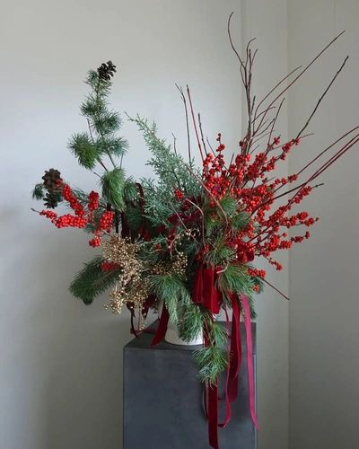 Christmas Centerpiece Workshop @ Holiday (Broad Ripple)